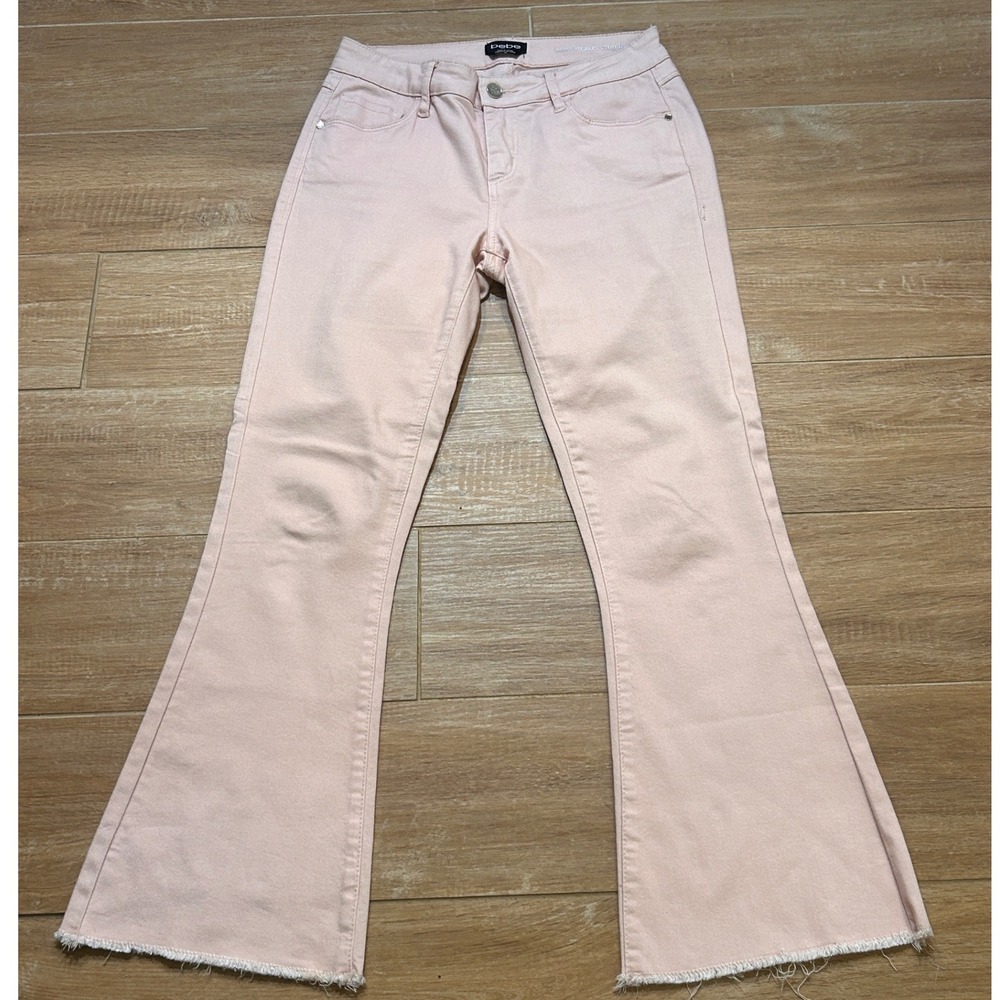 Bebe‎ Heartbreaker Crop Flare Jeans Blush Pink Frayed Hem BWB-0088 Size 26